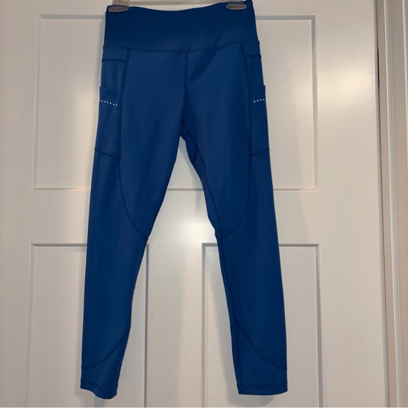 Zyia Blue Reflective Pocket Light n Tight Hi-Rise 7/8 Leggings Sz 6-8 - Picture 3 of 6